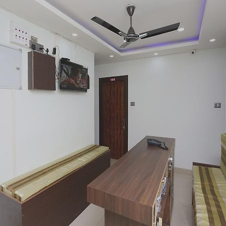 Hotel O Aashray Guest House กูวาฮาติ ภายนอก รูปภาพ