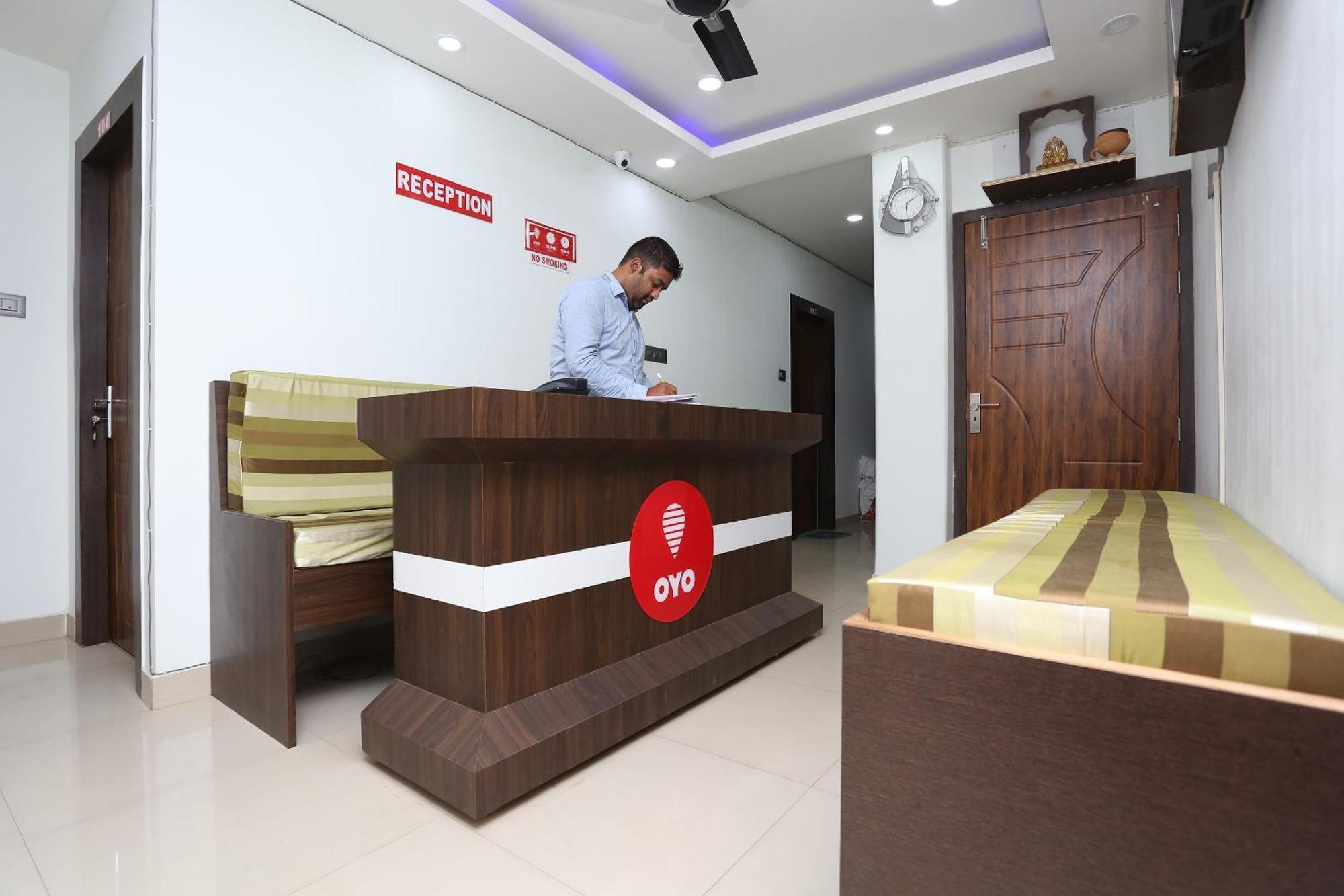 Hotel O Aashray Guest House กูวาฮาติ ภายนอก รูปภาพ